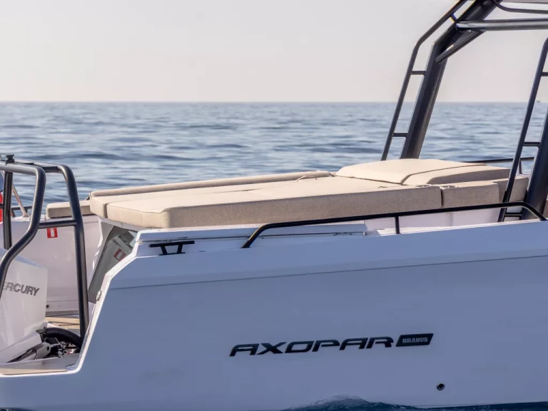 Motorboat to hire Cannes at the best price