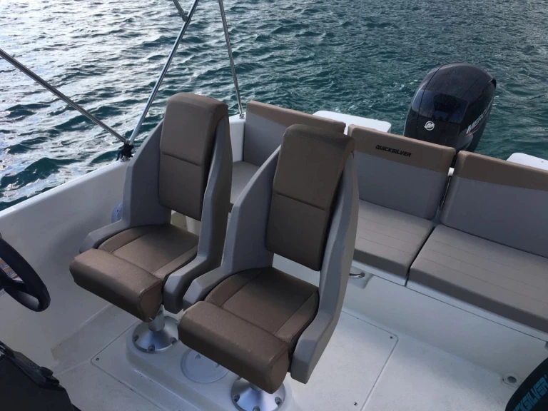 Motorboat to hire Marseille at the best price