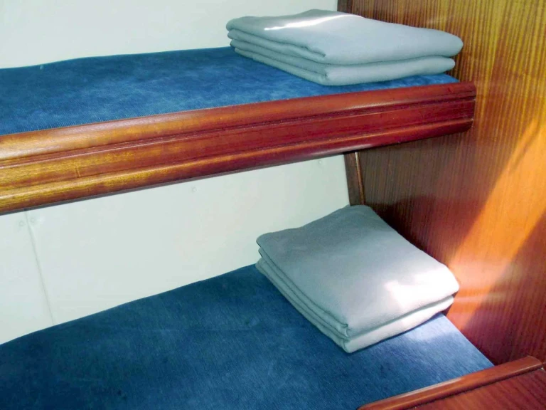 Hire a Bavaria Bavaria 50 Agropoli