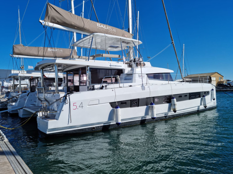Catamaran hire in Olbia - Bali Bali 5.4