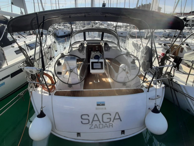 Charter a Bavaria Cruiser 34 in Zadar on Samboat