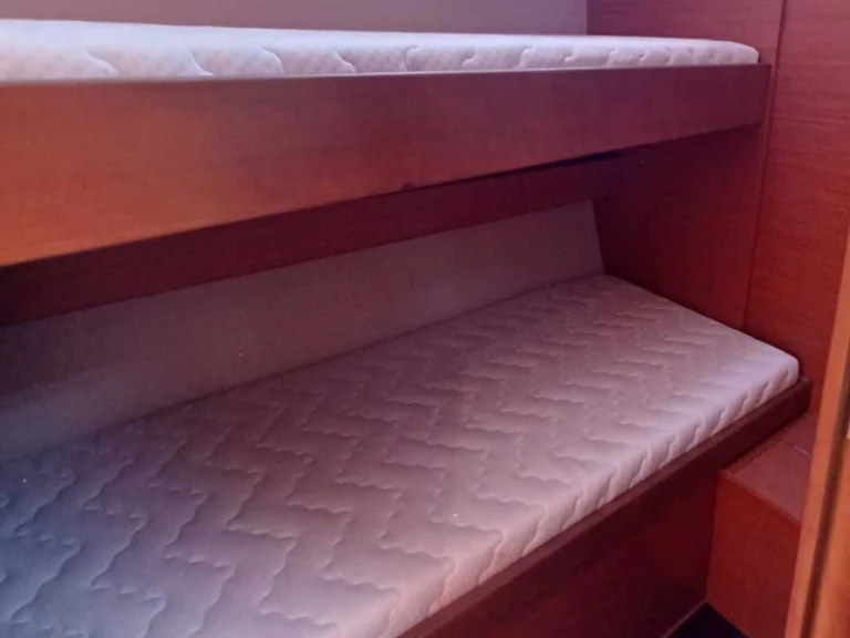 Hire Sailboat Dufour with a boat licence