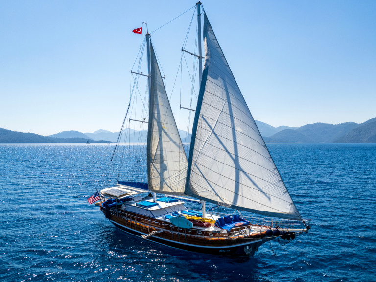 Sailboat hire in Fethiye -  Gulet Elena