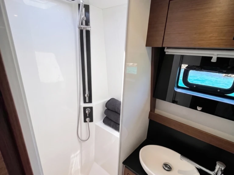 Hire Catamaran with or without skipper Nautitech Alimos