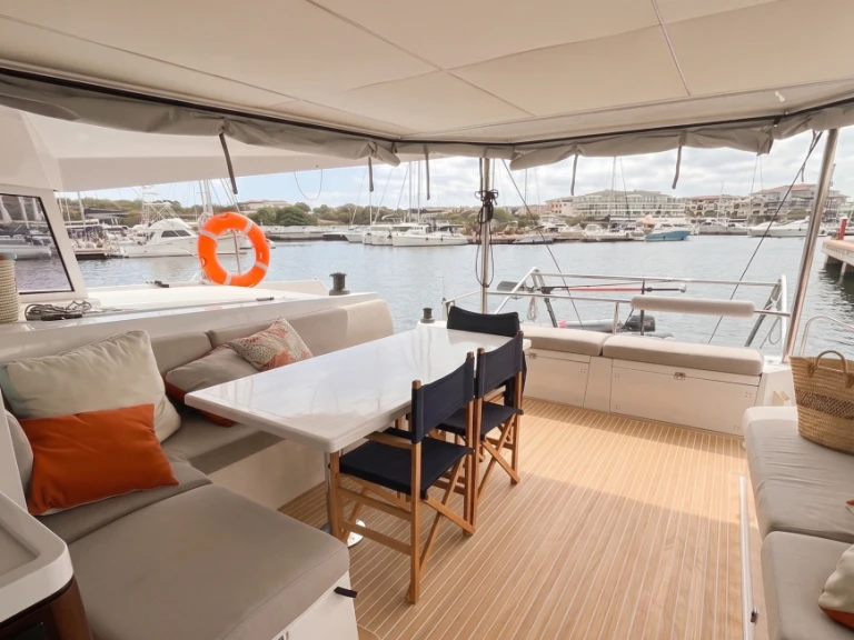 Yacht charter Alimos - Nautitech Nautitech 46 Fly on SamBoat