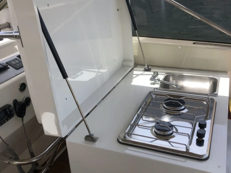 Yacht charter Catania - Gari Plast Freeway 43  on SamBoat