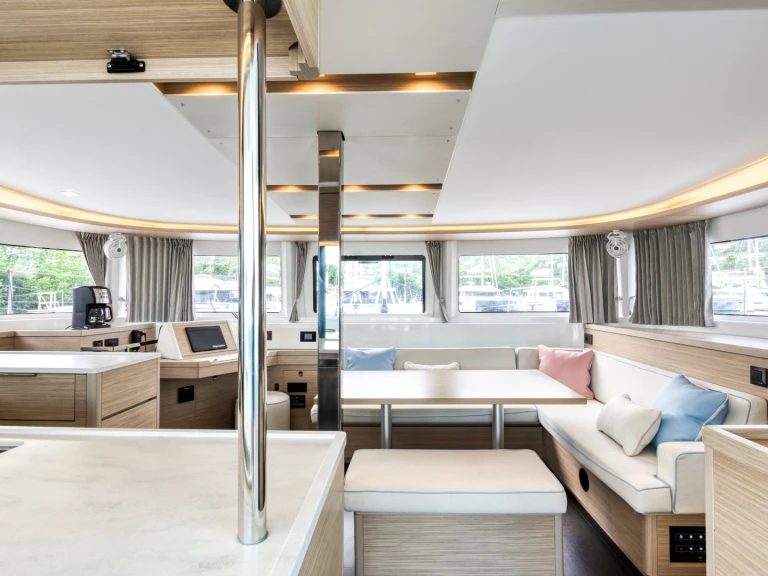 Catamaran to hire Tortola at the best price