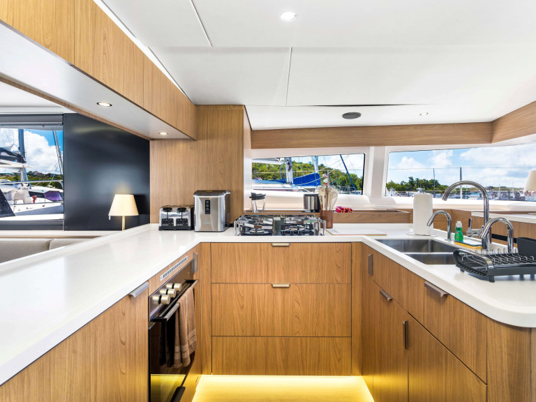 Yacht charter Tortola - Bali Unspecified 5 cabs on SamBoat