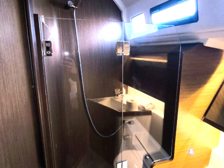 Yacht charter Volos - Bénéteau Oceanis 40.1 on SamBoat