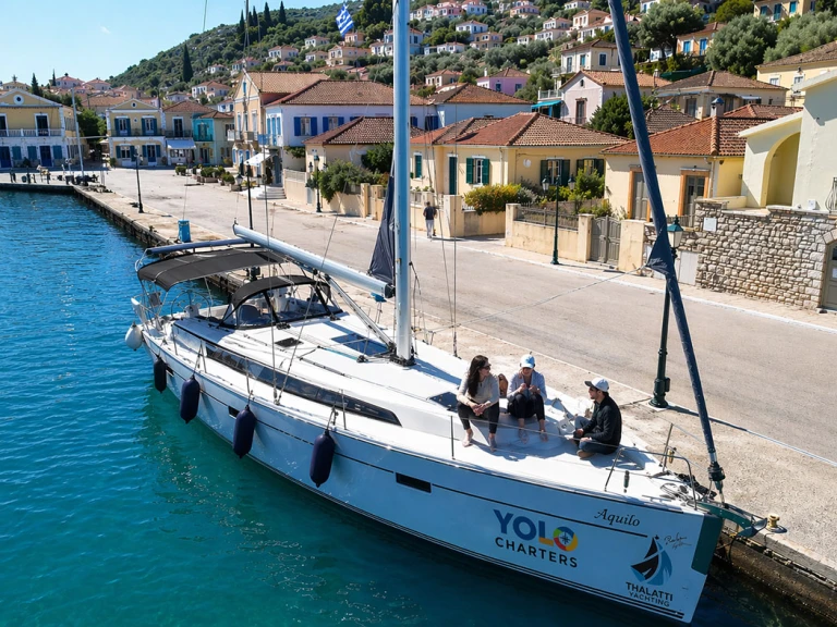 Sailboat to hire Préveza at the best price