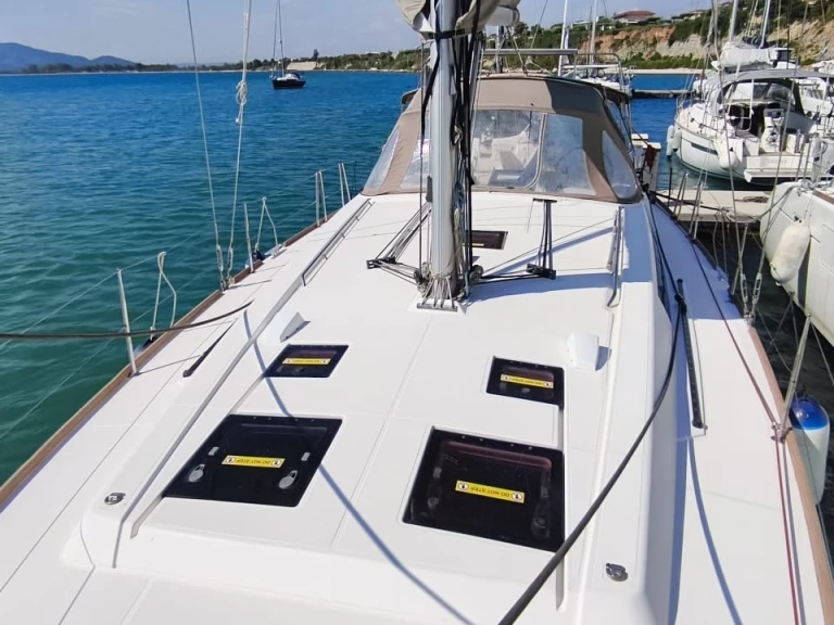 Yacht hire Pálairos cheap Oceanis 45