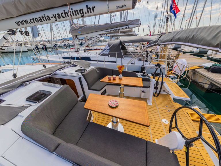 Yacht charter Šibenik - Hanse Hanse 410 on SamBoat