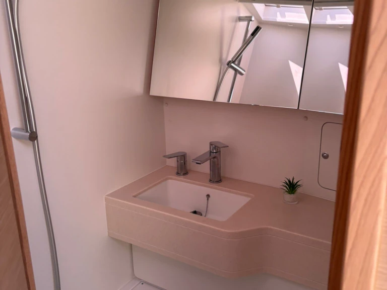 Hire Sailboat with or without skipper Dufour Furnari