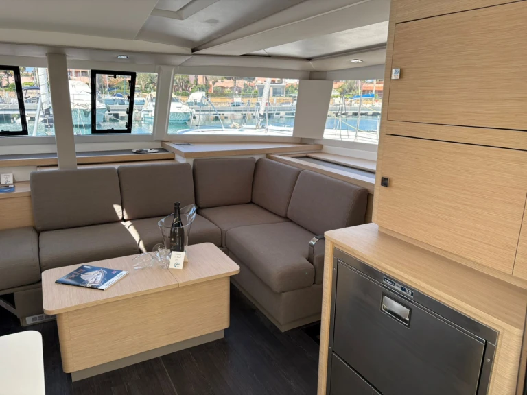 Catamaran hire in Furnari - Fountaine Pajot Astrea 42