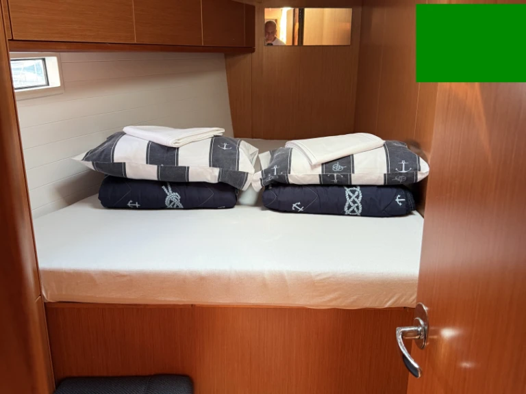 Sailboat to hire Split at the best price