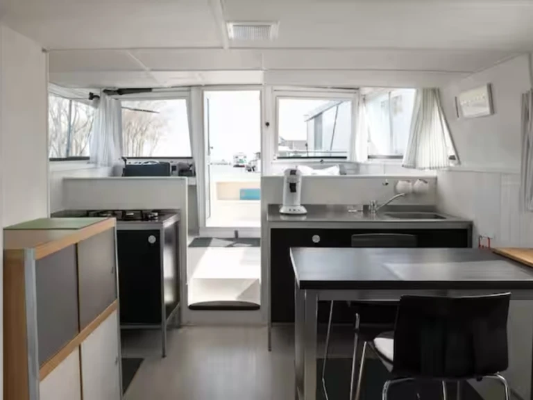 Yacht charter Saint-Jean-de-Losne - Porter-Haylett FB1325 on SamBoat