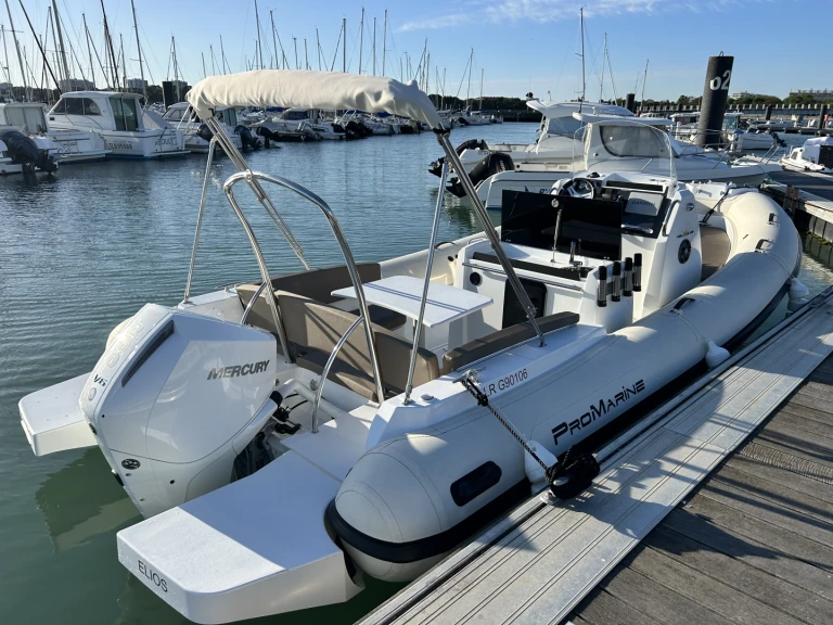 Yacht charter La Rochelle - Pro Marine hélios 25 on SamBoat