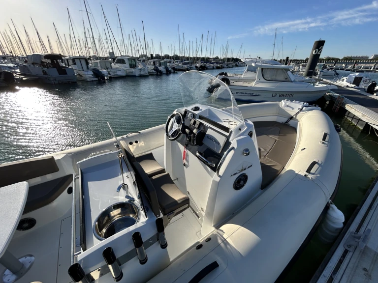 RIB hire in La Rochelle - Pro Marine hélios 25
