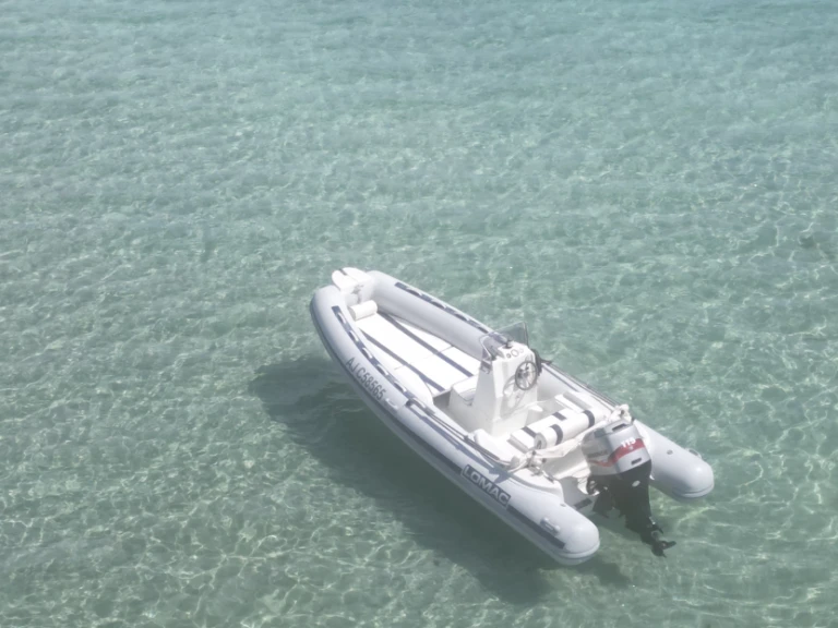 Yacht hire Porto-Vecchio cheap Lomac 540 IN