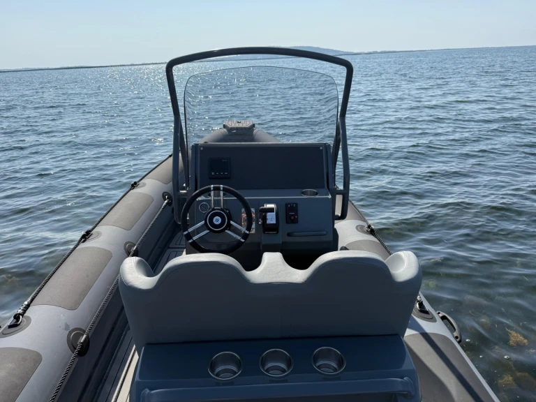 RIB to hire Mèze at the best price