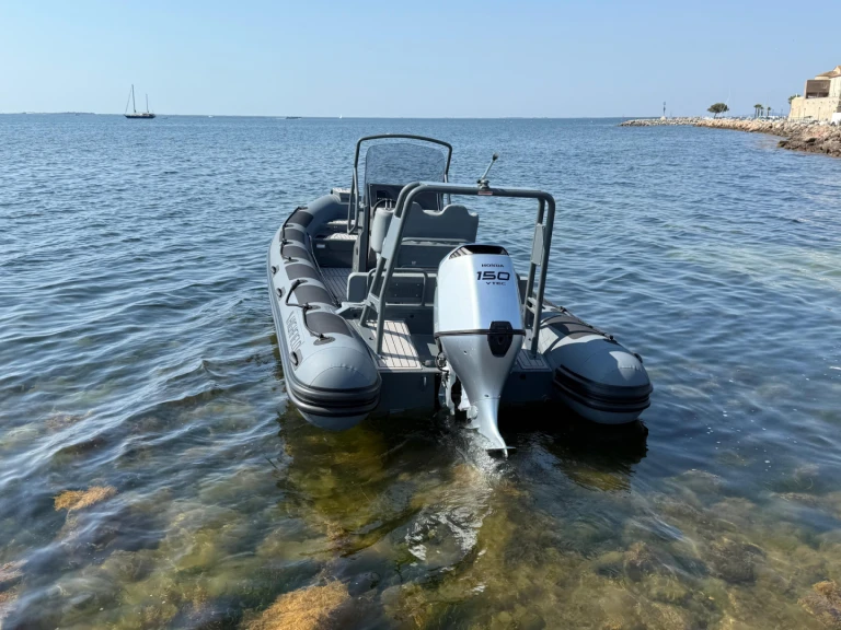 Yacht charter Mèze - Highfield Patrol 660 on SamBoat