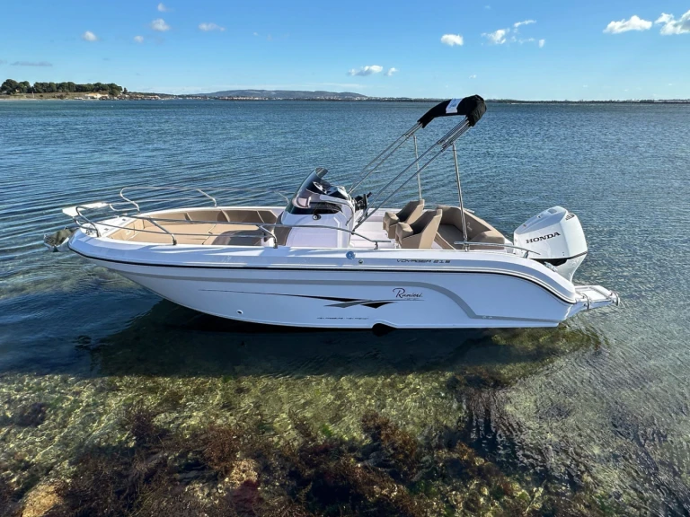 Yacht charter Mèze - Ranieri  Voyager 21S on SamBoat