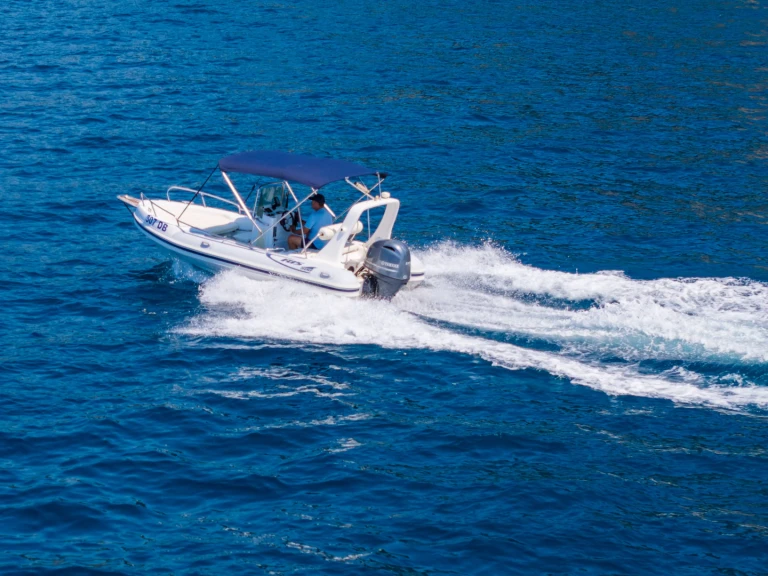 Hire a Salona Maestral 500 Dubrovnik