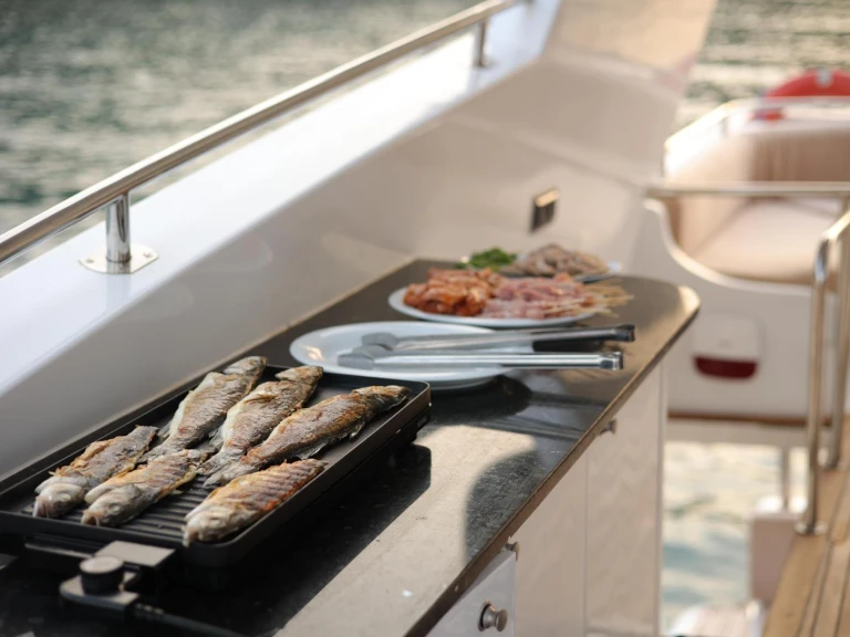 Yacht charter Kemerköy - costume Tuzla on SamBoat