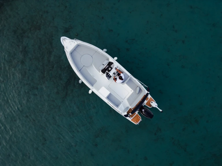 GAIA COSTRUZIONI NAVALI OPEN 22 charter bareboat or skippered in  Benitses