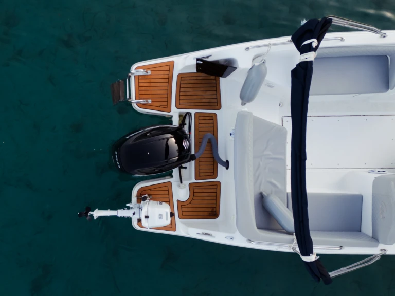Yacht charter Benitses - GAIA COSTRUZIONI NAVALI OPEN 22 on SamBoat