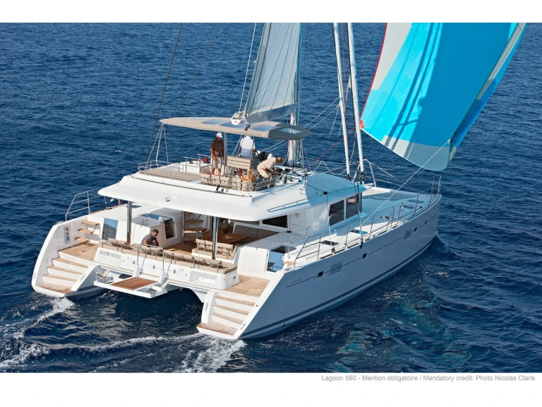 Hire Catamaran with or without skipper Lagoon Alimos
