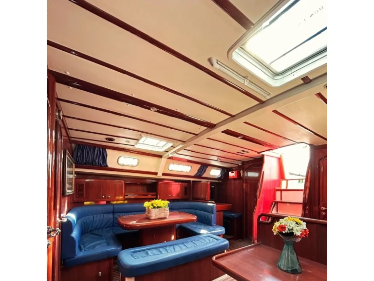 Hire a Ocean Yachts Ocean Star 58.4 - 5 cab. Alimos