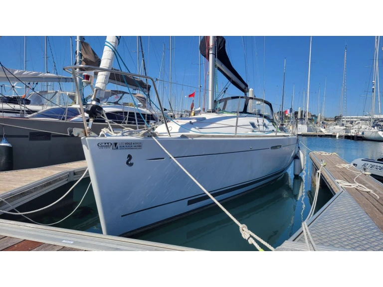 Hire Sailboat with or without skipper Bénéteau Saint-Quay-Portrieux