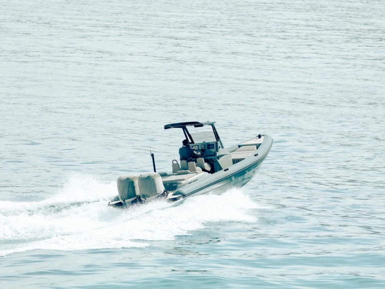 Yacht hire Alimos cheap Rock 30