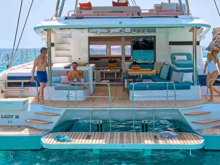 Yacht hire Trogir cheap Lagoon 55 - 4 + 2 cab.