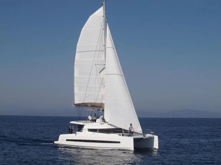 Yacht charter Le Marin - Bali Bali 4.3 on SamBoat