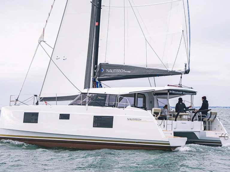 Hire Catamaran Bavaria with a boat licence
