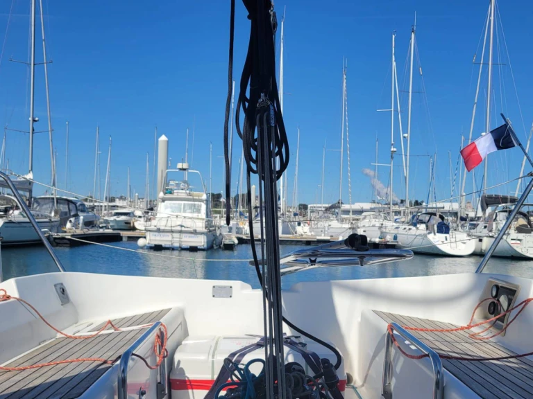 Sailboat to hire Saint-Quay-Portrieux at the best price