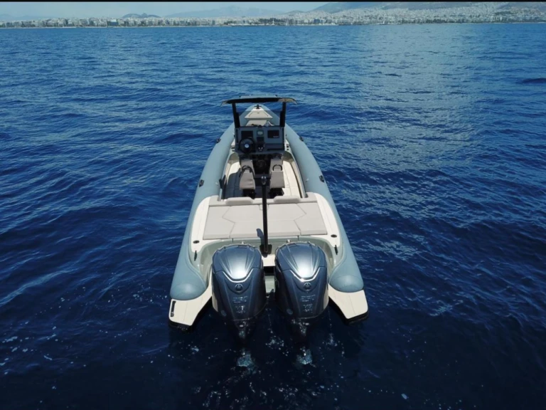 Charter a Rock Marine Rock 30 in Alimos on Samboat