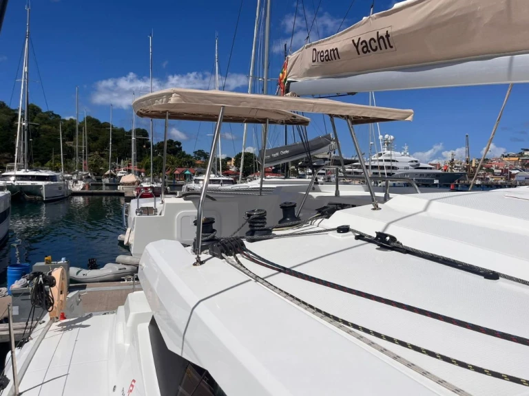 Charter a Fountaine Pajot Astrea 42 in Le Marin on Samboat