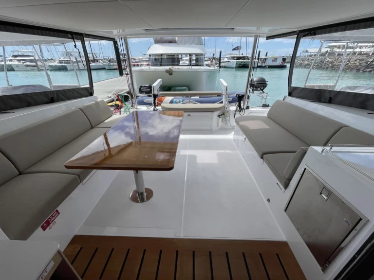 Hire Catamaran Bavaria with a boat licence