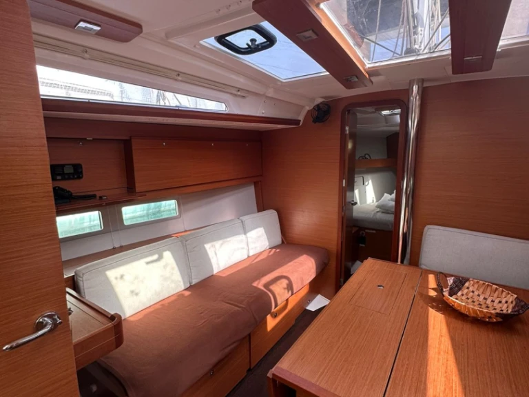 Yacht hire Kos cheap Dufour 390