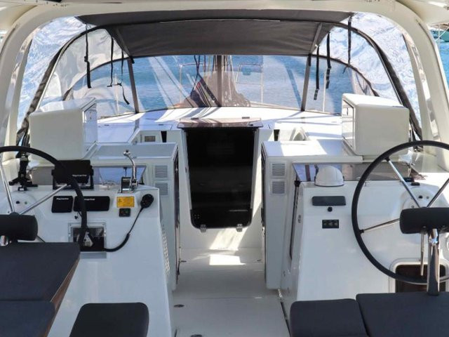 Sailboat hire in Kos - Jeanneau Sun Loft 47