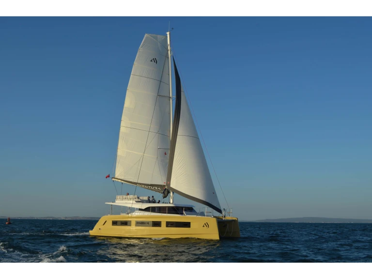 Hire Catamaran with or without skipper Aventura Port Grimaud