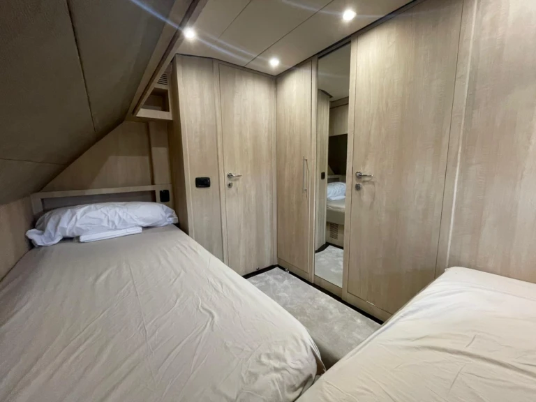 Luxury Yacht to hire Trapani at the best price