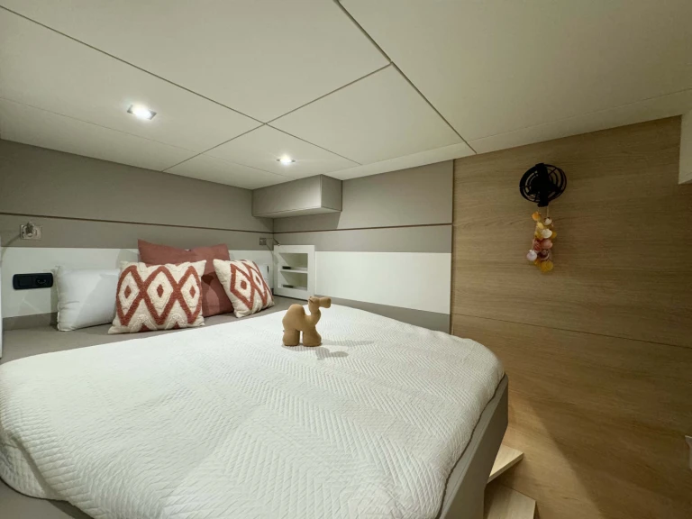 Catamaran hire in Port Grimaud - Aventura Aventura 45