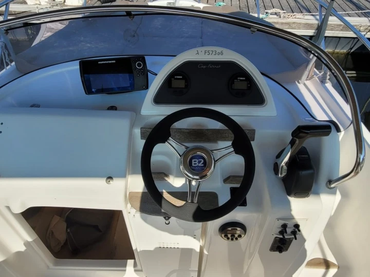 Motorboat hire in Saint-Philibert - B2 Marine B2 Marine 672 Sun Deck