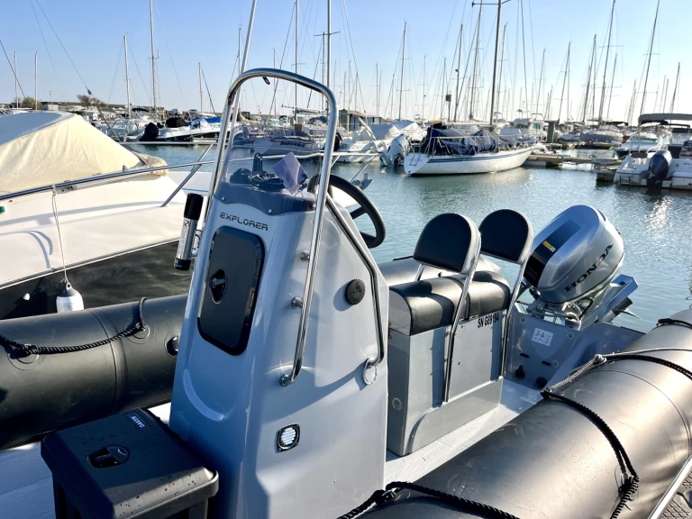 RIB hire in Quiberon - Bombard Explorer 550