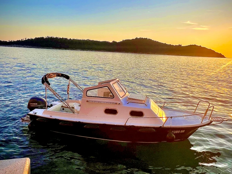 RIB hire in Dubrovnik - Maestral 490