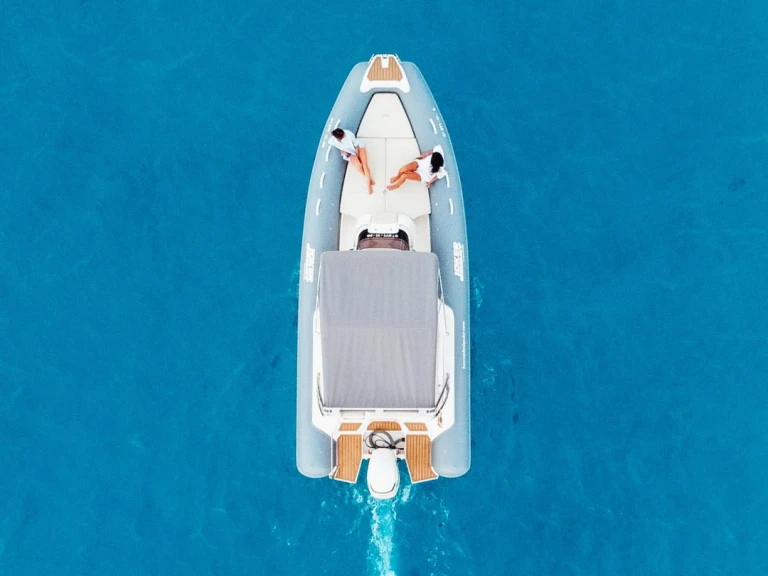 Yacht hire Santa Eulària des Riu cheap Medline 850